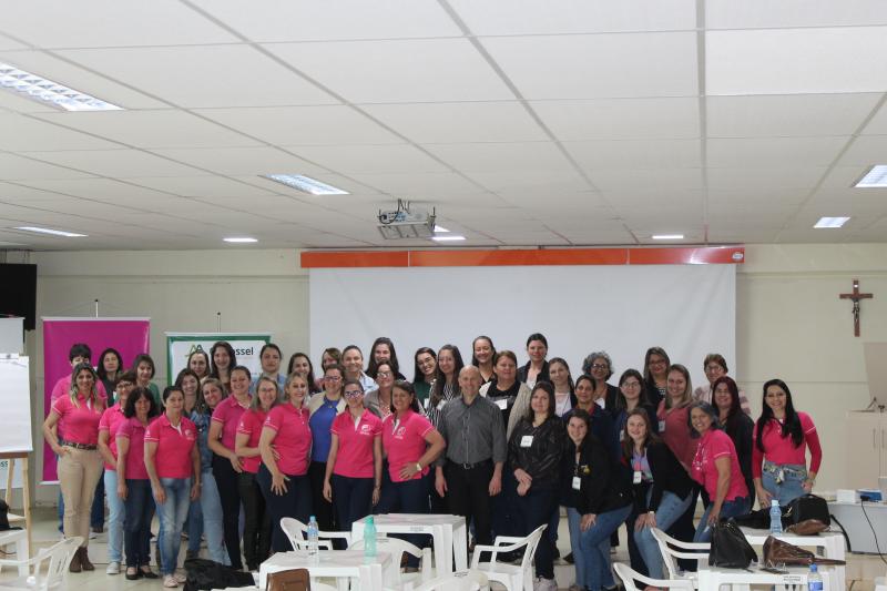 Coprossel promove curso de lideranÃ§a feminina que resulta em projetos sociais