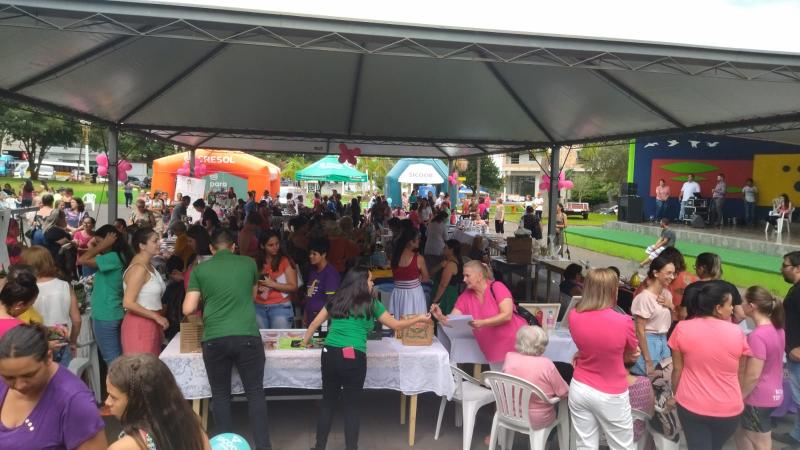 Projeto â€œConexÃ£o Mulherâ€ valoriza regiÃ£o com exposiÃ§Ã£o de produtos, serviÃ§os e apresentaÃ§Ã£o artÃ­sticas em Laranjeiras do Sul