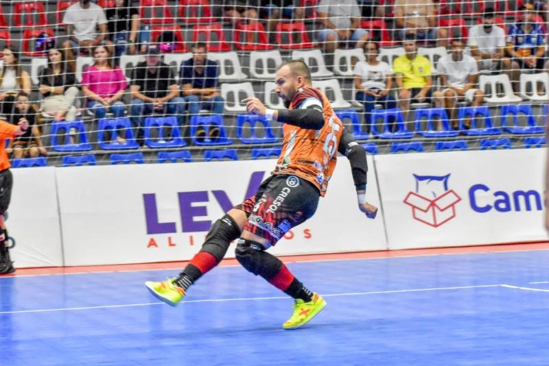 Umuarama vence o Operário Laranjeiras na abertura do Paranaense de Futsal Chave Ouro 