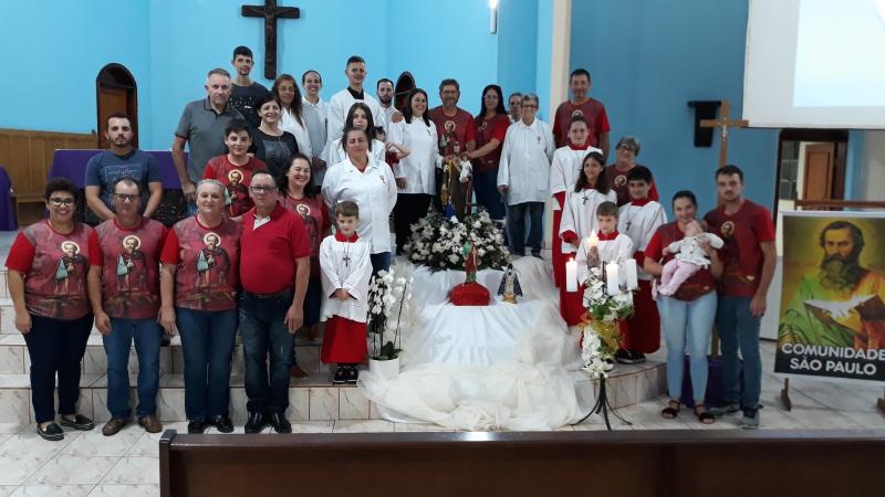 2Âº dia do TrÃ­duo em Louvou a SÃ£o JosÃ© no Bairro Cristo Rei reuniu dezenas de fiÃ©is