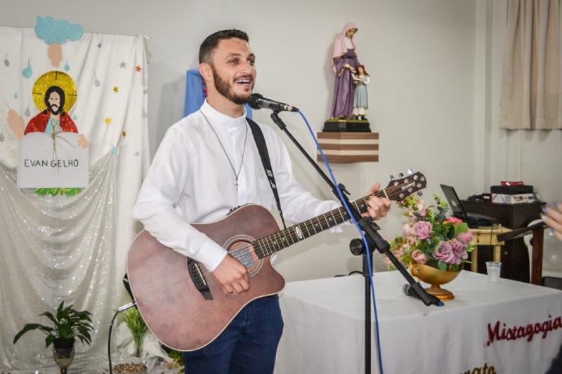 DiÃ¡cono Anselmo Freski Oliveira serÃ¡ ordenado padre neste domingo