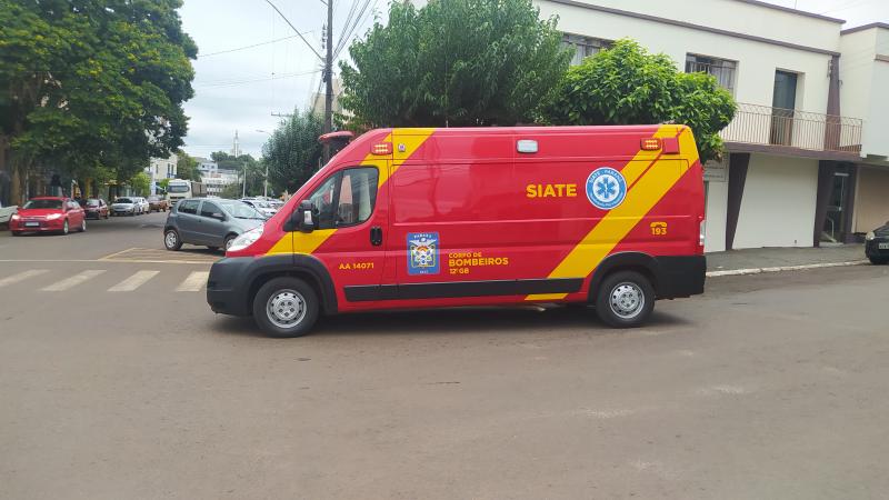 LS: Pedestre Ã© atropelado ao atravessar a rua no centro 