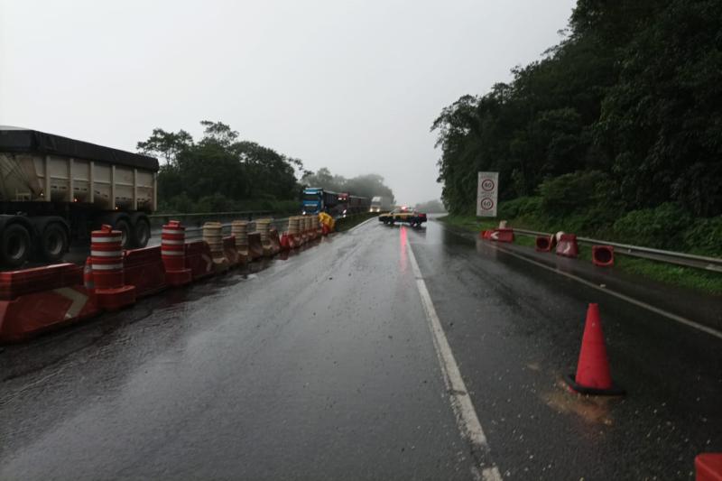 DER/PR conclui obra de contenÃ§Ã£o emergencial no km 41 da BR-277
