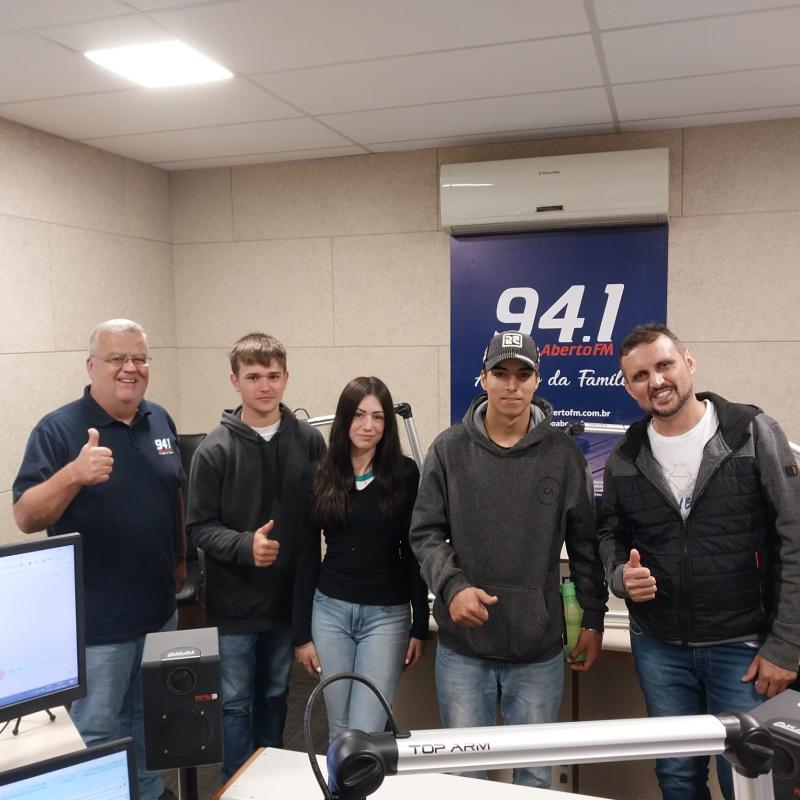 LS: Alunos do ColÃ©gio JosÃ© Marcondes Sobrinho visitaram a Campo Aberto FM