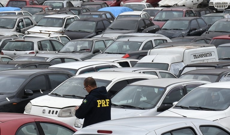 PRF realiza leilÃ£o virtual de veÃ­culos retidos no ParanÃ¡