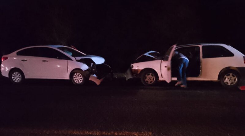 PinhÃ£o: ColisÃ£o frontal na PR 170 envolvendo dois veÃ­culos deixa 4 feridos