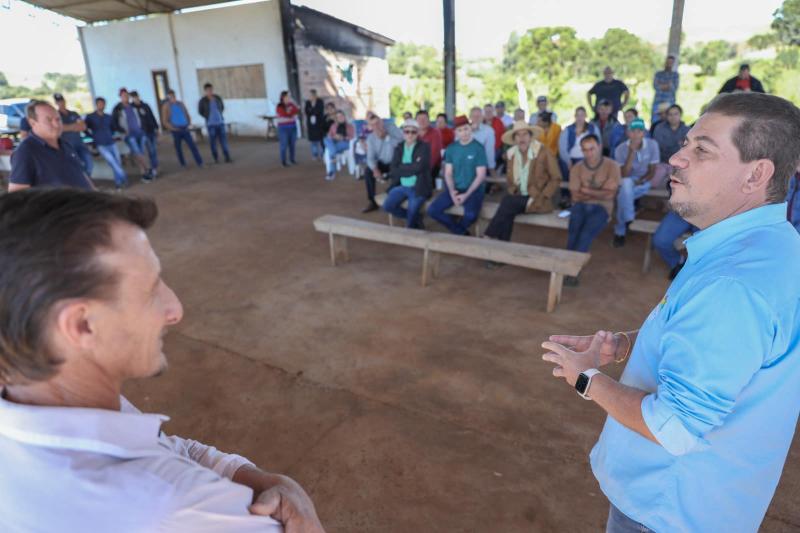 Prefeitura entrega poÃ§o artesiano para comunidade do Assentamento Passo Liso