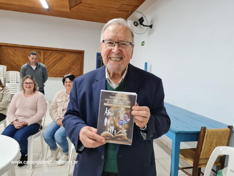 LS: Padre Giovane Murazzo apresentou a Biografia â€œChuva de BÃªnÃ§Ã£osâ€