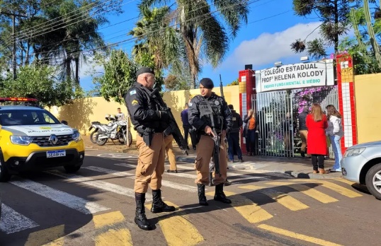 Assassino de colÃ©gio em CambÃ© Ã© encontrado morto na prisÃ£o