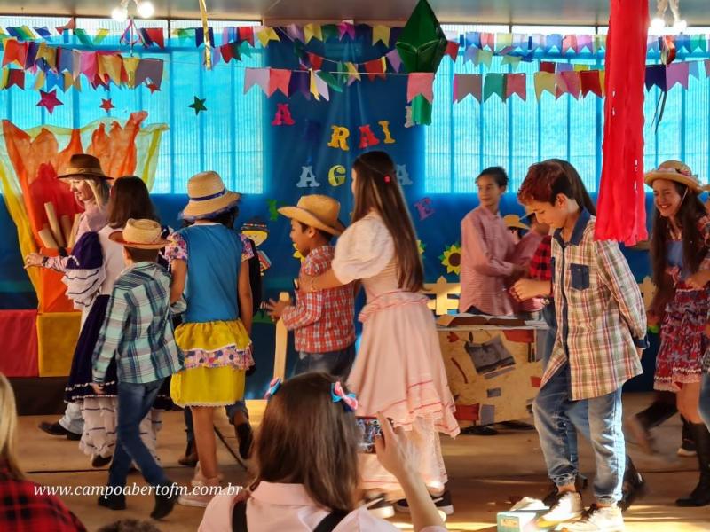 FESTA JUNINA DA ESCOLA ÃGUA VERDE FOI UM SUCESSO
