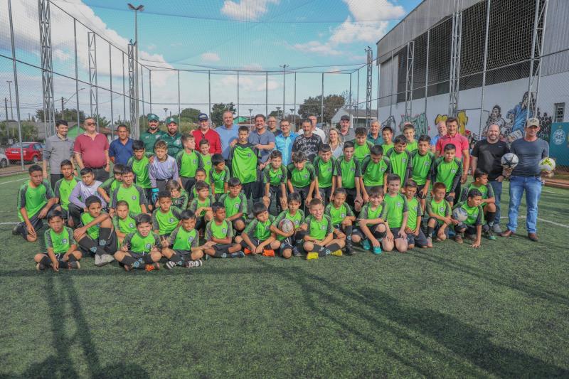 LanÃ§ada a Escola do Coxa em Laranjeiras do Sul 