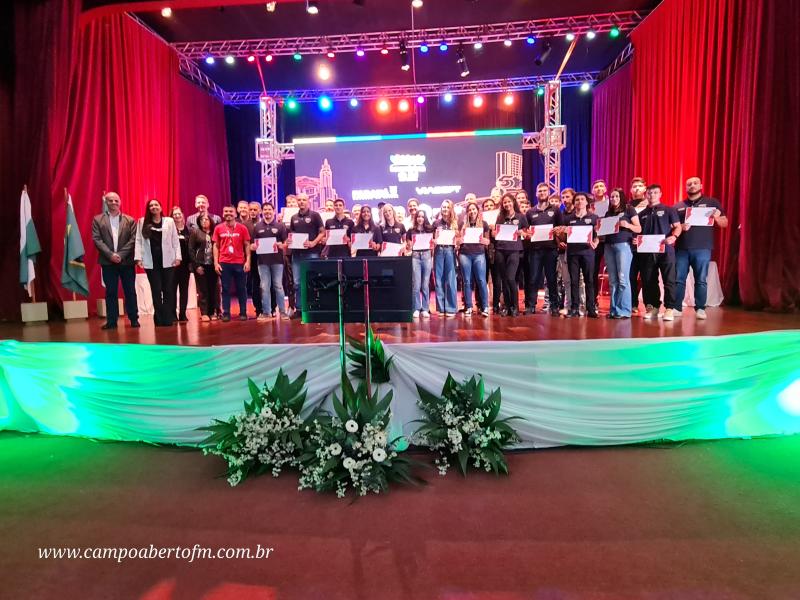 Prefeitura de Laranjeiras do Sul realizou evento de formatura do Programa GeraÃ§Ã£o ParanÃ¡ Digital