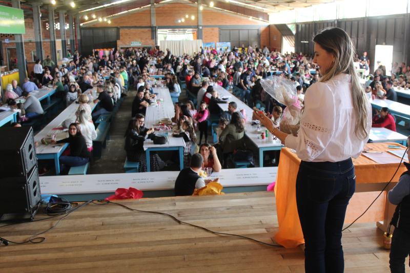 AlmoÃ§o da Escola Padre Gerson foi sucesso em Laranjeiras do Sul (09/07)