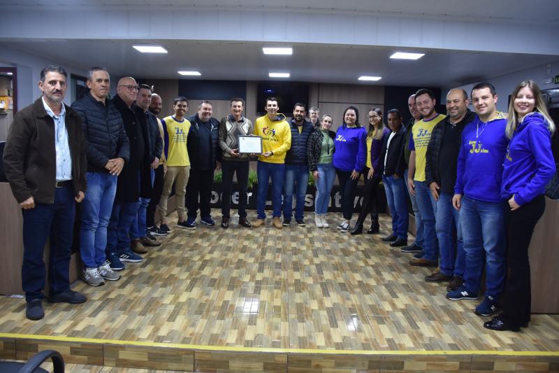 CÃ¢mara entrega MoÃ§Ã£o de CongratulaÃ§Ã£o Ã  Jornada Jovem de Laranjeiras do Sul