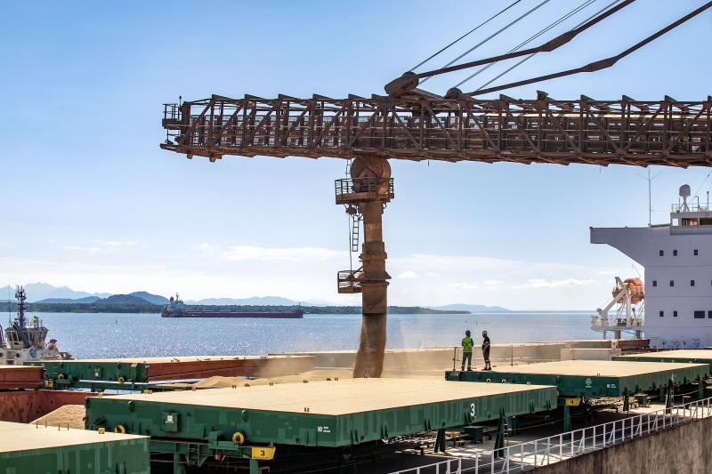 Com 12,9 milhÃµes de toneladas em sete meses, Corredor de ExportaÃ§Ã£o tem novo recorde