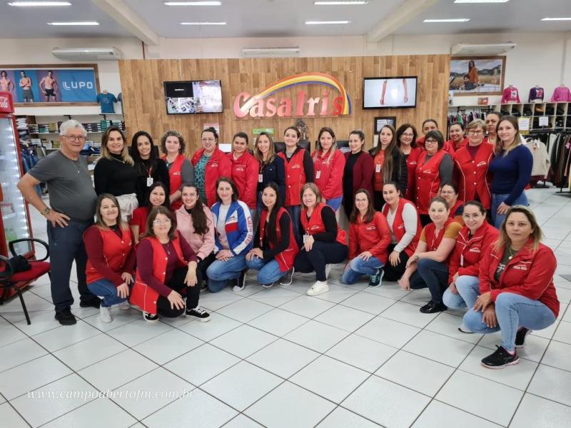 Casa Iris completa 46 anos e como sempre o presente Ã© para o cliente