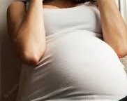 LS: ApÃ³s briga, homem arremessa tÃªnis na barriga da mulher, grÃ¡vida de 3 meses
