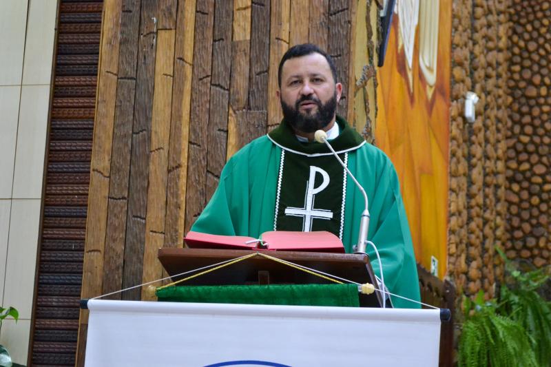 Padre SebatiÃ£o Gulart comemora 10 anos de OrdenaÃ§Ã£o Sacerdotal