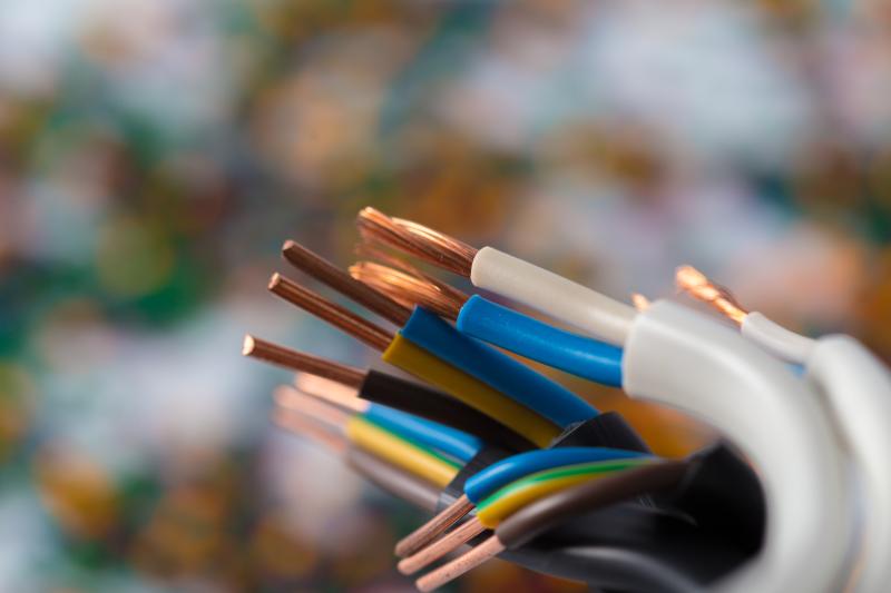 LS: PM prende homem logo apÃ³s praticar furto de fios de cobre