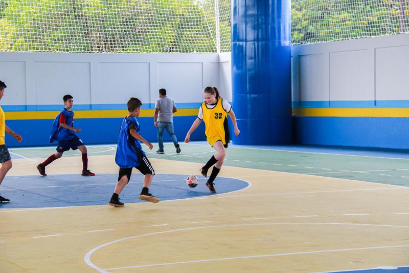 Prefeitura de Nova Laranjeiras reinaugura Quadra Poliesportiva GuaraÃ­ 
