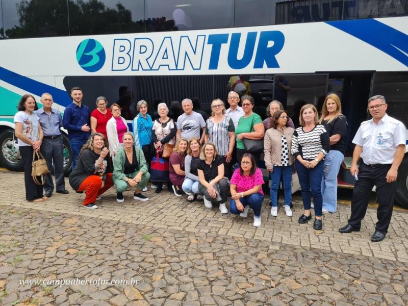 Fieis Laranjeirenses embarcaram rumo a Aparecida do Norte em busca da rÃ©plica da imagem da Padroeira 