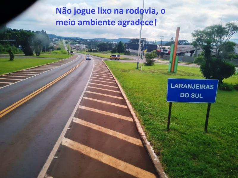 UFFS â€” Campus Laranjeiras do Sul e PRF promovem aÃ§Ã£o para conscientizar motoristas a nÃ£o jogar lixo nas estradas