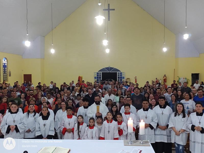 Bairro SÃ£o Miguel de Laranjeiras do Sul celebrou o padroeiro com centenas de fiÃ©is