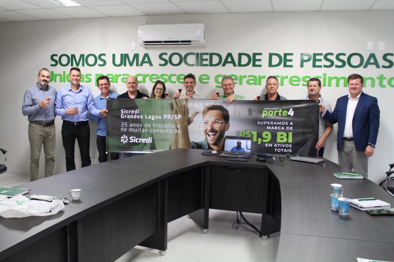 Sicredi Grandes Lagos alcanÃ§a quase R$ 2 bilhÃµes em ativos