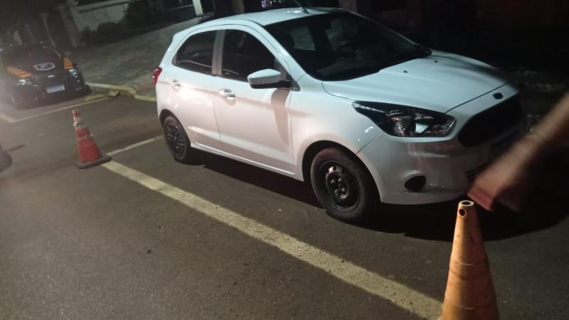 Homem embriagado Ã© preso apÃ³s tentar atropelar Policiais RodoviÃ¡rios Federais em Cascavel