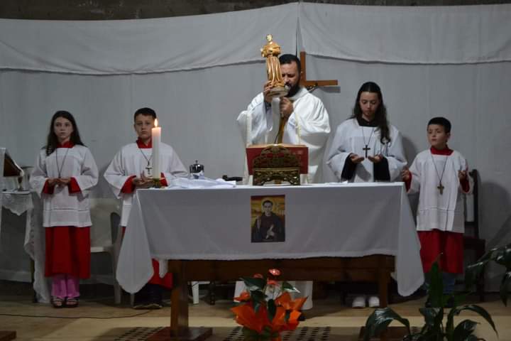 LS: Bairro Bancário encerrou a programação religiosa em louvor a Frei Galvão