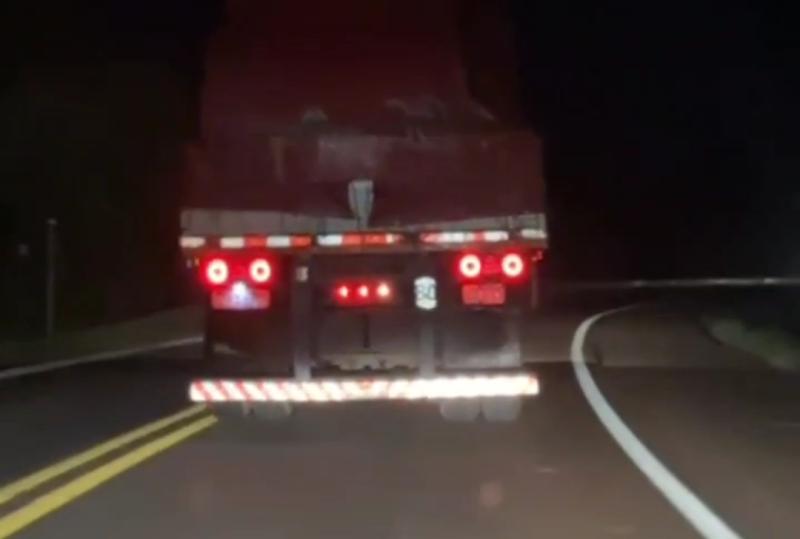 PolÃ­cia RodoviÃ¡ria Federal prende condutor de carreta por embriaguez ao volante .