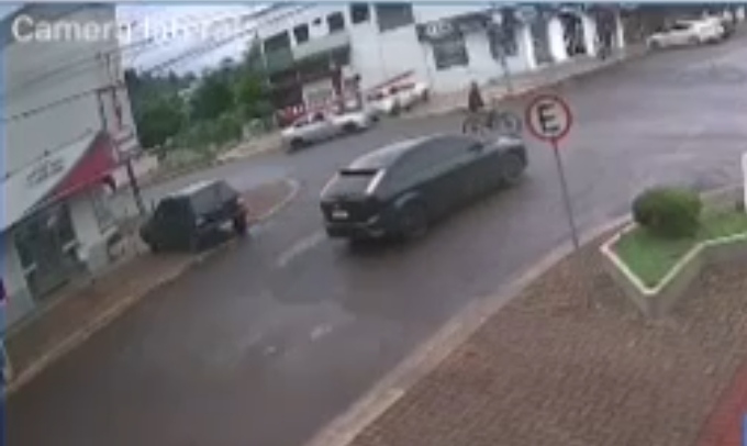 LS: Adolescente Ã© atropelado e condutor foge sem prestar socorro 