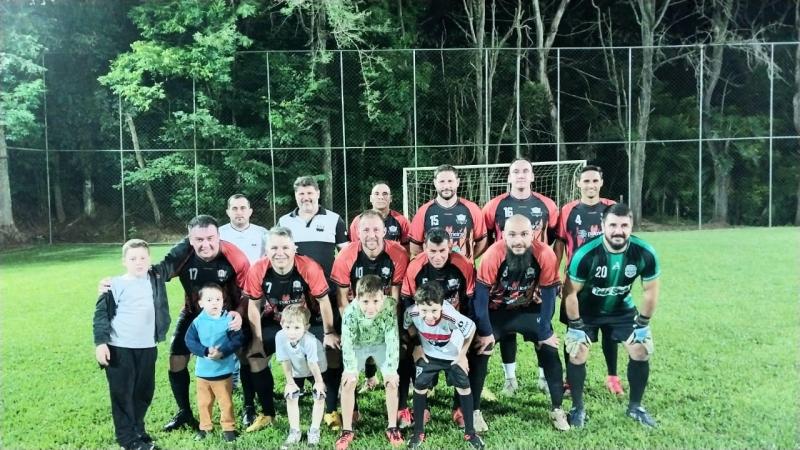 Fase/Equipe Gil/Hotel Palmeiras conquista a Copa Laranjeiras de Futebol Sete Veterano 35+