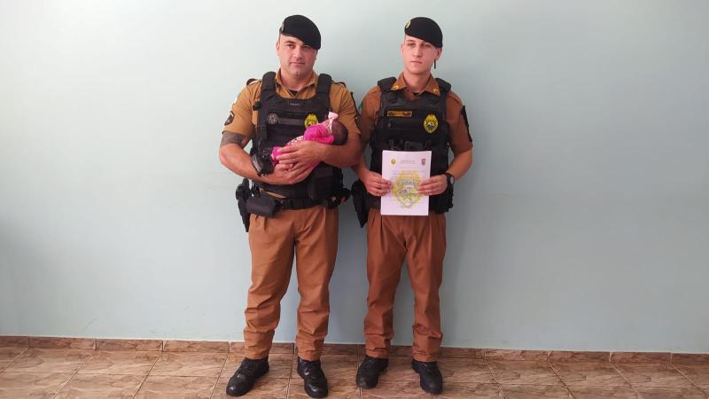 LS: Soldados Caldas e Gabriel recebem homenagem por salvar a vida de bebÃª