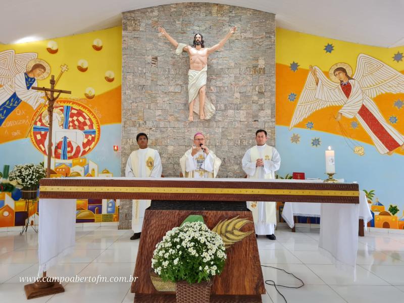 Bispo Dom Amilton presidiu a CelebraÃ§Ã£o dos 50 anos da ParÃ³quia Imaculada ConceiÃ§Ã£o do Porto Barreiro