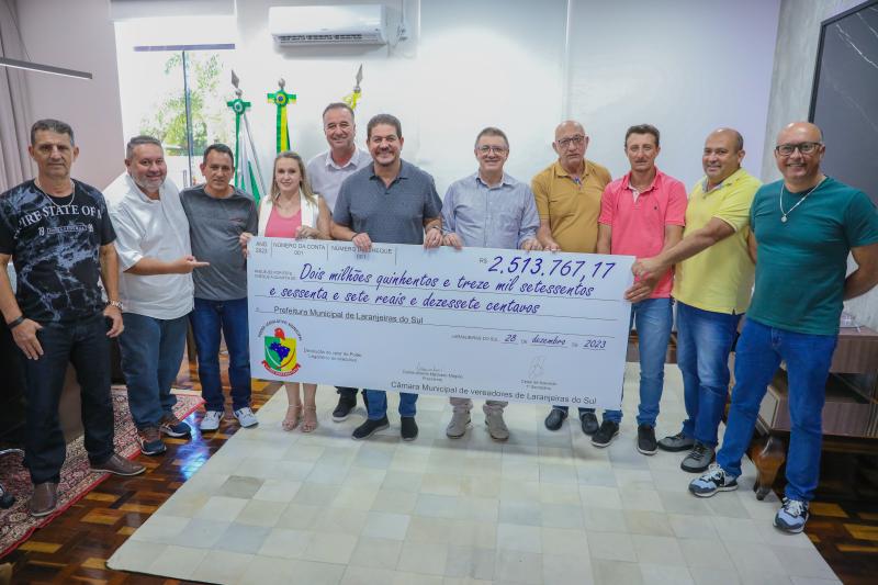 CÃ¢mara de Laranjeiras do Sul devolve mais de R$ 2,5 milhÃµes ao Executivo