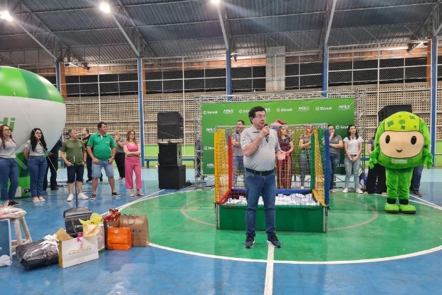 ACILS realiza a entrega dos prÃªmios do Ãºltimo sorteio do Natal Premiado