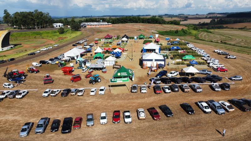 DIA DE CAMPO COPROSSEL:  Ãšltimos preparativos estÃ£o sendo realizados para o maior evento tÃ©cnico da regiÃ£o 