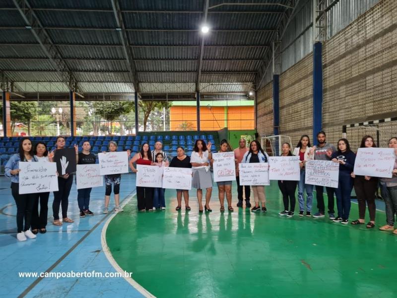 ManifestaÃ§Ã£o Contra a ViolÃªncia Ã s Mulheres teve de ser transferida devido ao mau tempo