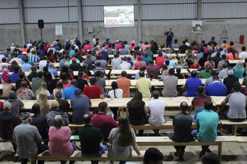 COOPROSSEL - PerÃ­odo de prestaÃ§Ã£o de contas reuniu Cooperados em Virmond (15/02)