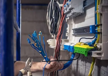 LS: LadrÃµes furtam fios telefÃ´nicos de empresa de telefonia