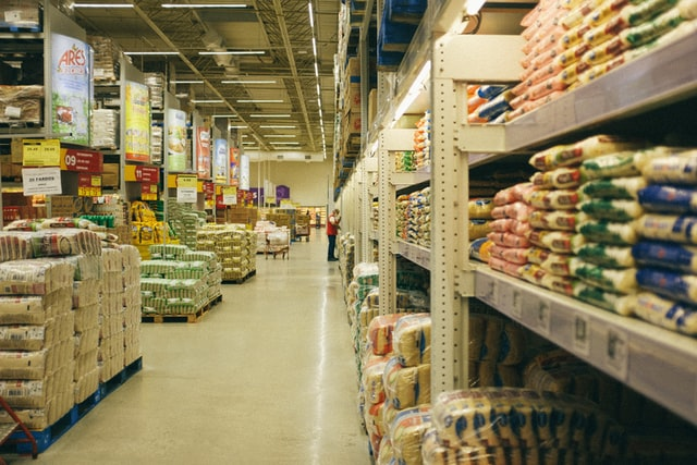 Com arroz, feijão e pão mais caros, preço da cesta básica volta a subir