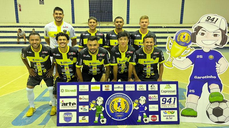 Atual CampeÃ£o da Copa Garotinho de Futsal Masculino Livre estrÃ©ia com vitÃ³ria 