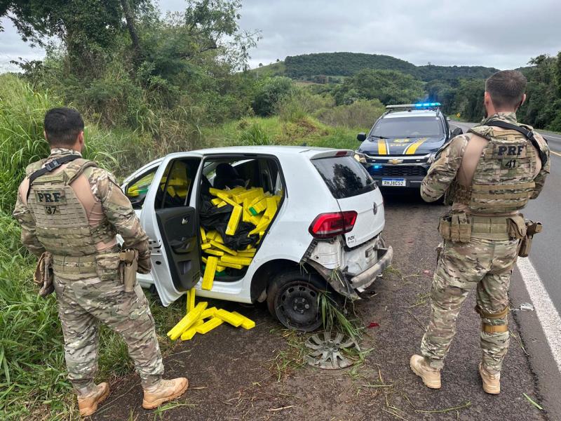 LS: Após acompanhamento tático PRF apreende 559 kg de maconha na BR 277 