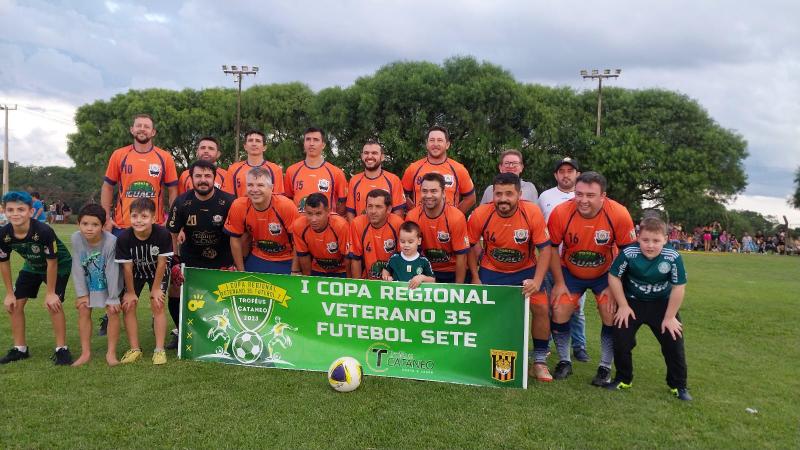 Os Malas/Erval/Posto Iguaçu conquistaram o Campeonato Regional de Futebol Sete Veterano