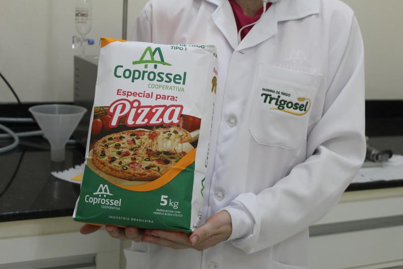 COPROSSEL lanÃ§a Nova Farinha de Trigo Especial para Pizza: uma revoluÃ§Ã£o na cozinha caseira e industrial