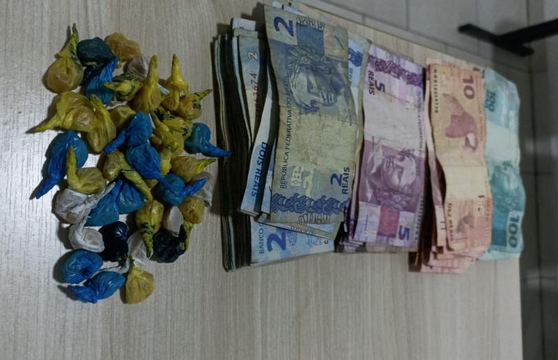 LS: Dois homens sÃ£o presos traficando drogas em motel da cidade