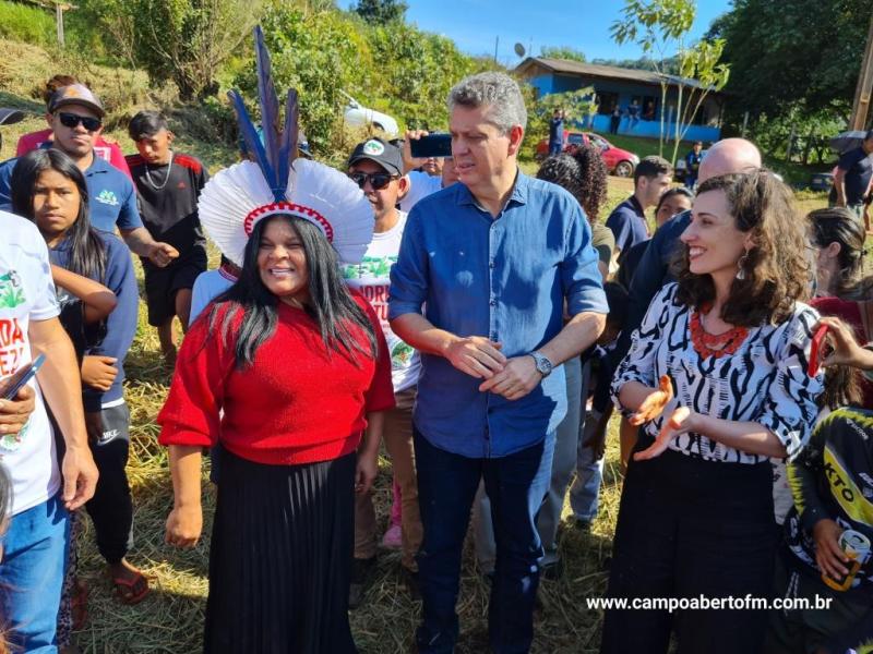 Aldeia de Rio das Cobras em Nova Laranjeiras recebe caravana com representantes dos governos federal e estadual