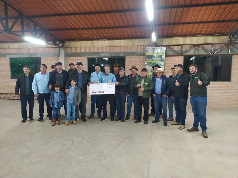 Muladeiros Casco Duro de Laranjeiras do Sul apresentaram o balanÃ§o financeiro do Jantar dos Mil