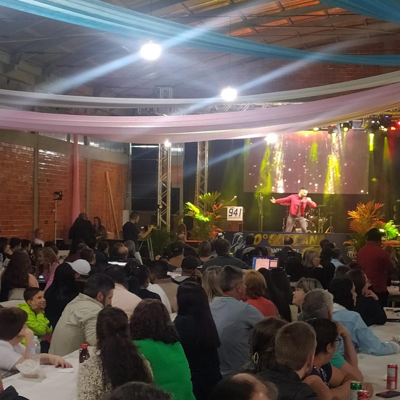 Grandes intÃ©rpretes na segunda noite do 10Âº Santâ€™Ana Fest